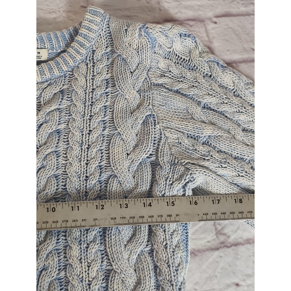 ARIZONA JEAN CO light blue Cream Marled Cable Knit Cropped Sweater Size Medium - Picture 4 of 8